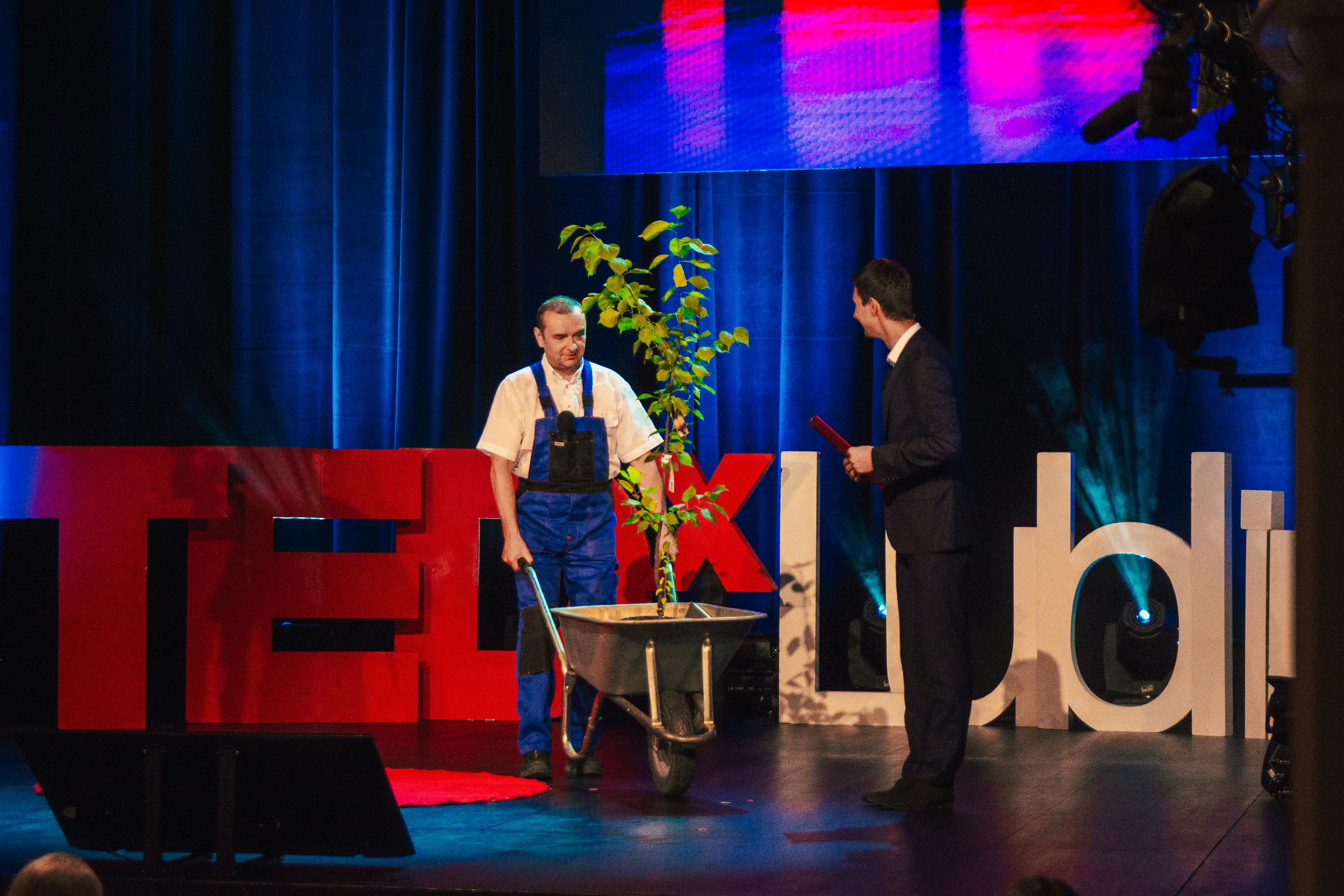 Image from TEDxLublin 2024 ACCELERATION